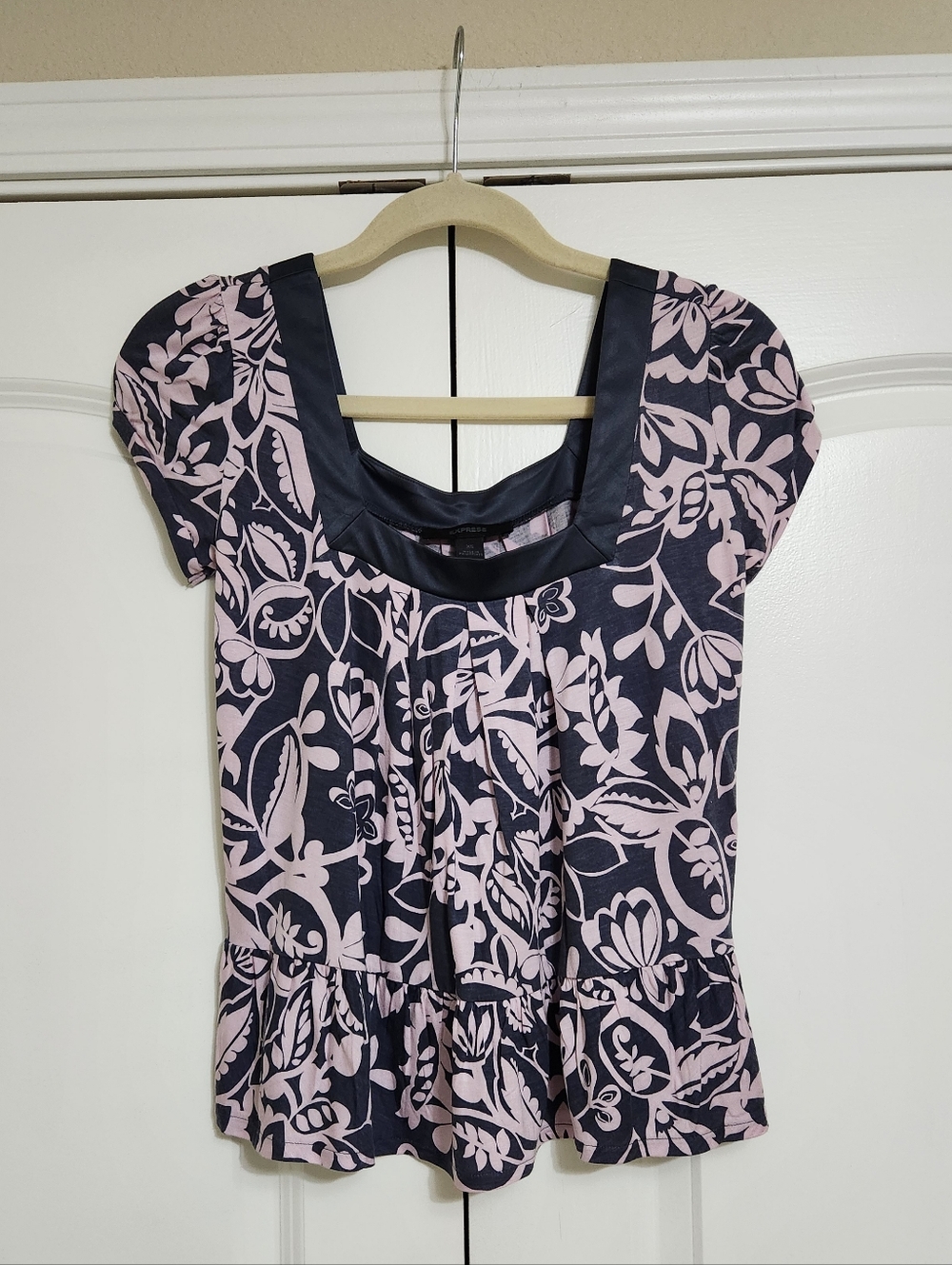 Express Navy and Light Pink Floral Scoop Neck Blouse